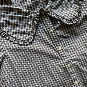 Levi's Women’s Black & White Plaid Peasant Button Down Blouse 🖤🤍